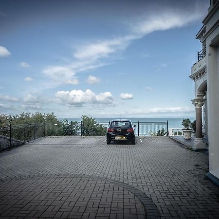 Appartamento Victorian Penthouse With Panoramic Sea Views Ilfracombe Esterno foto