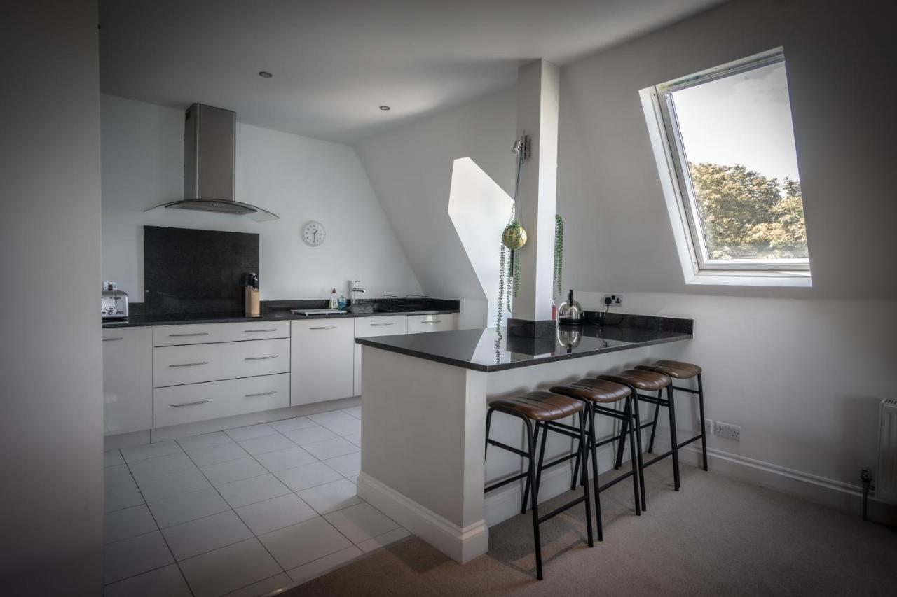 Appartamento Victorian Penthouse With Panoramic Sea Views Ilfracombe Esterno foto