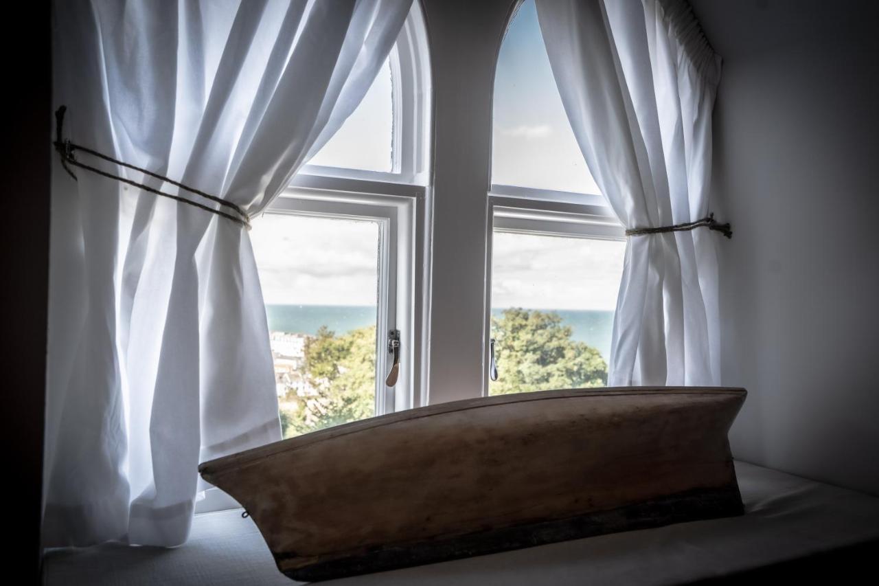 Appartamento Victorian Penthouse With Panoramic Sea Views Ilfracombe Esterno foto