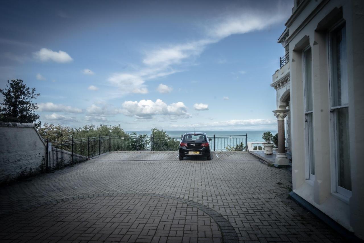 Appartamento Victorian Penthouse With Panoramic Sea Views Ilfracombe Esterno foto