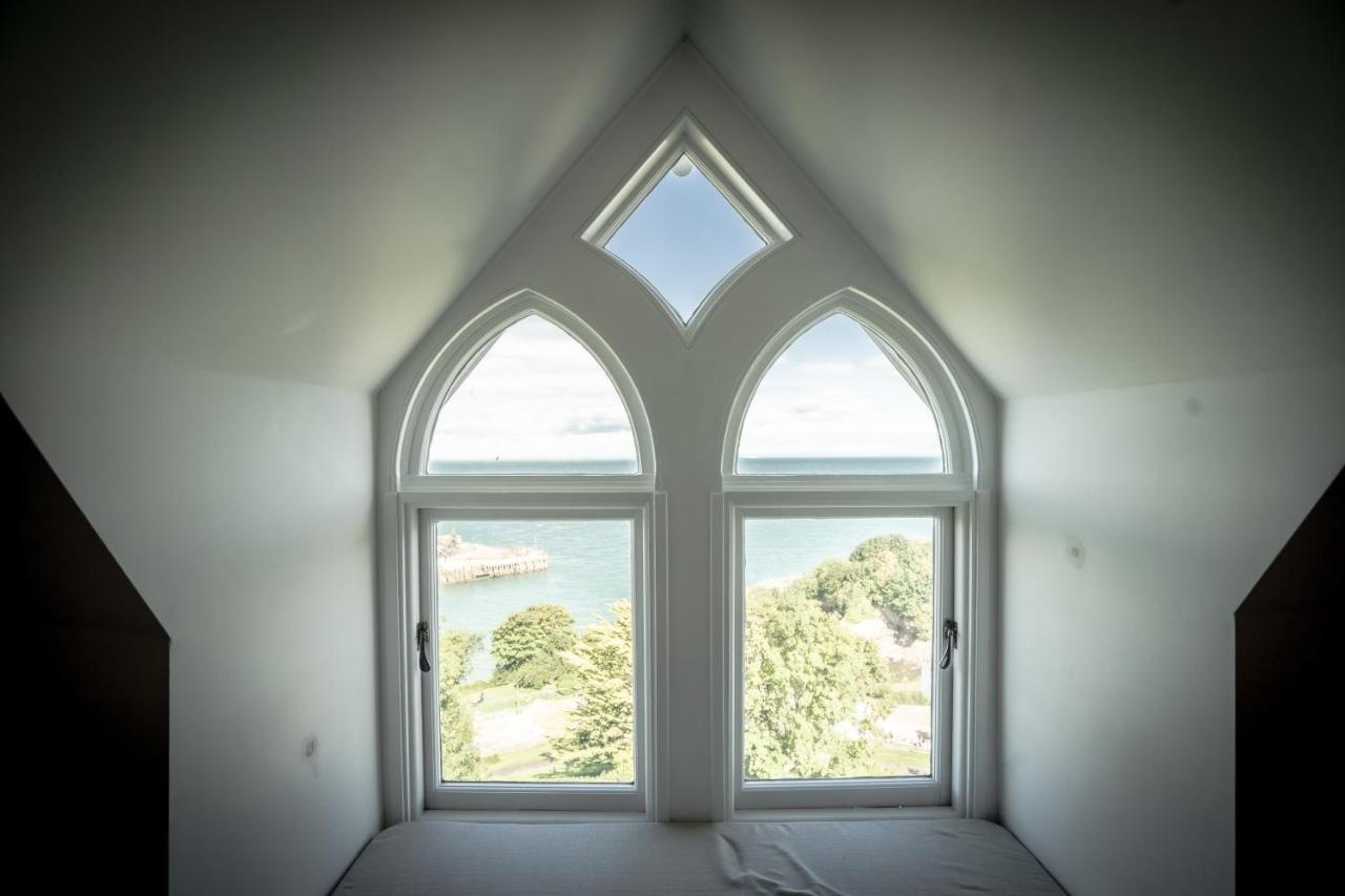Appartamento Victorian Penthouse With Panoramic Sea Views Ilfracombe Esterno foto