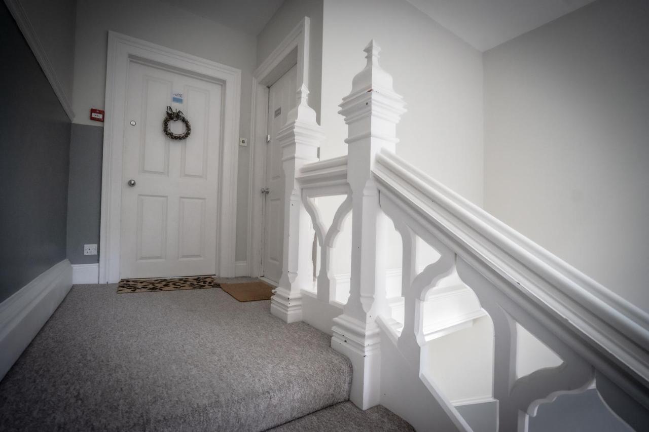 Appartamento Victorian Penthouse With Panoramic Sea Views Ilfracombe Esterno foto